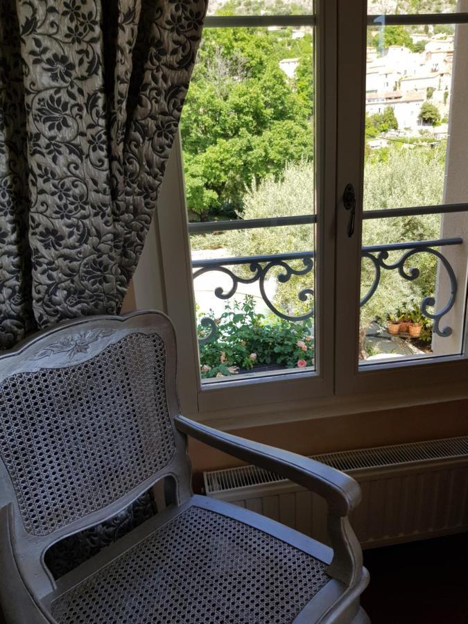 Bastide Des Oliviers Bed & Breakfast Moustiers-Sainte-Marie Exterior photo