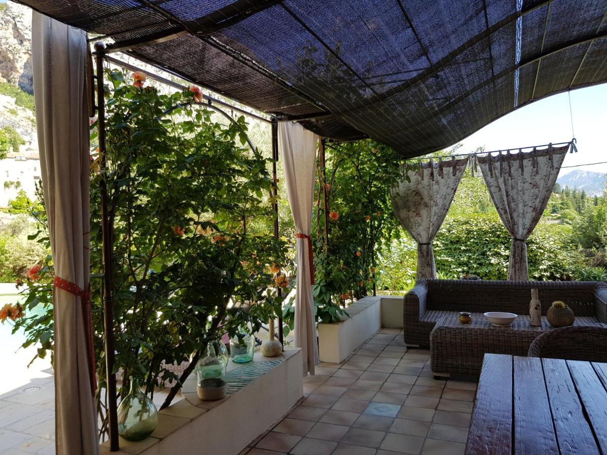 Bastide Des Oliviers Bed & Breakfast Moustiers-Sainte-Marie Exterior photo